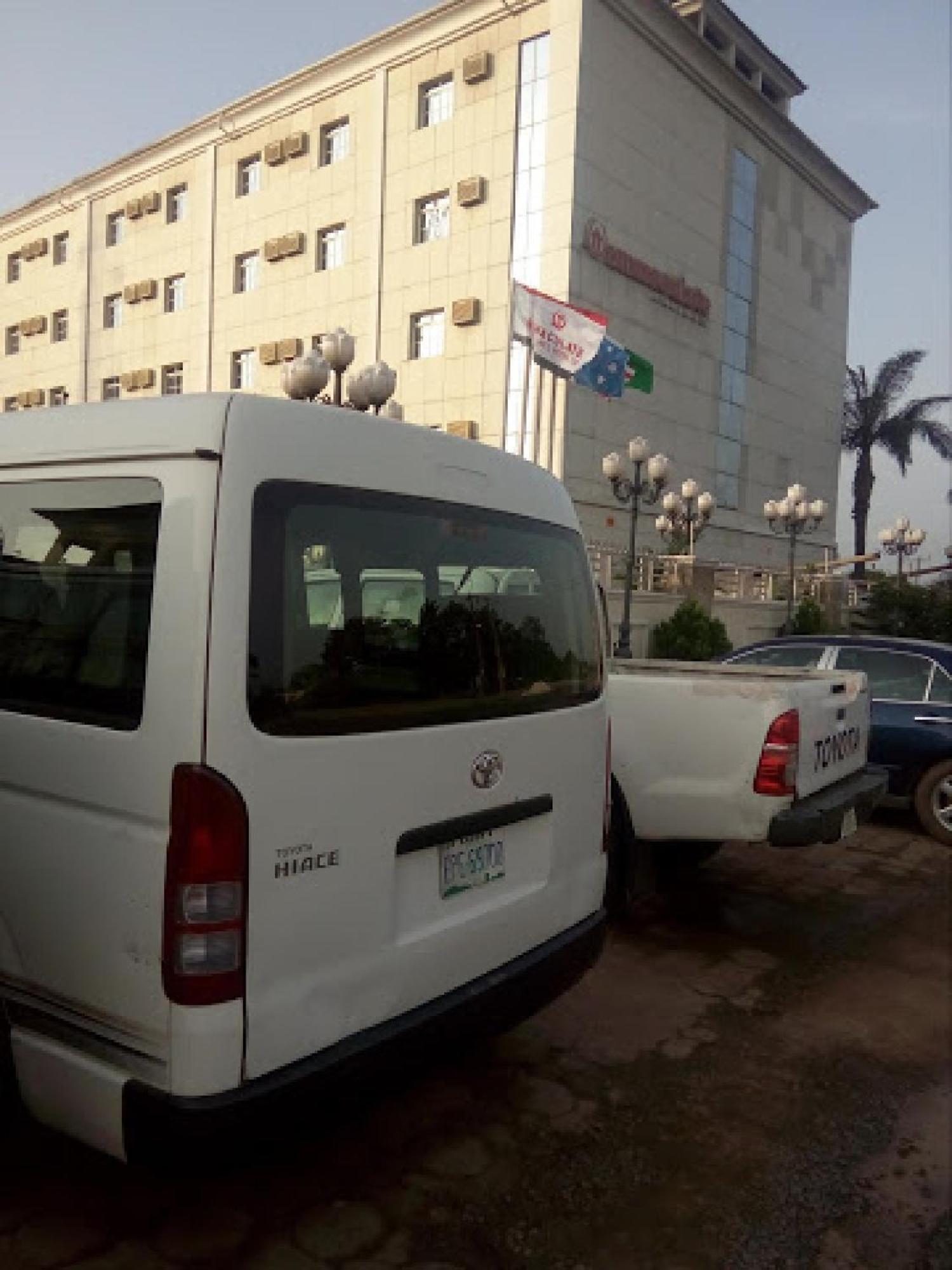 Room In Bb - Immaculate Royal International Hotel Owerri Exterior photo